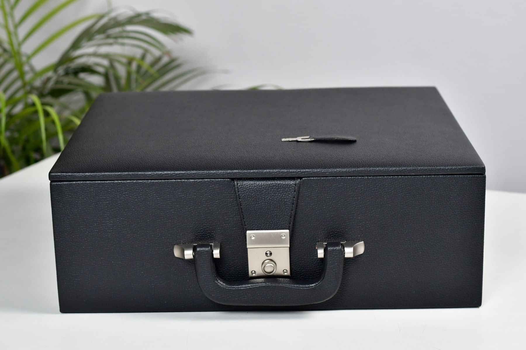 Leatherette Chess Set Storage Box Coffer with Double Tray Fixed Slots for 4.2