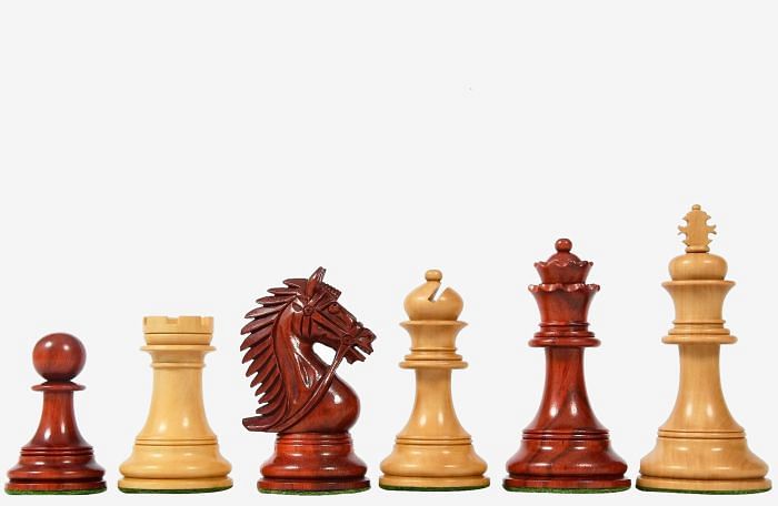 The CB Bridle Series Luxury Heavy Weighted Chess Pieces in Bud Rosewood / Boxwood - 4.2" King