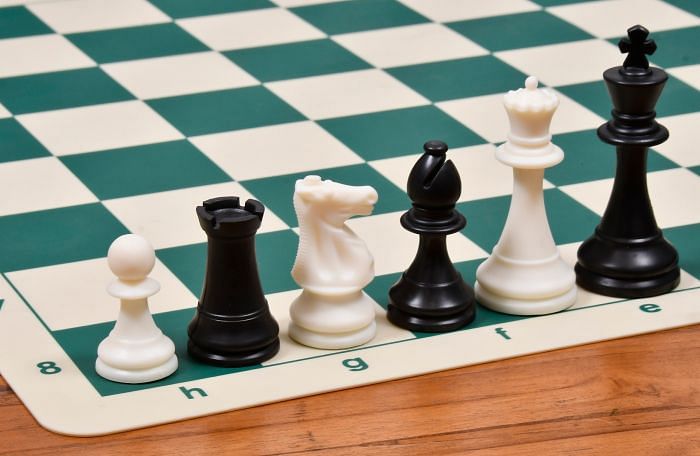 Light Weighted Plastic Chess Set - 3.8" King By Chessbazaar
