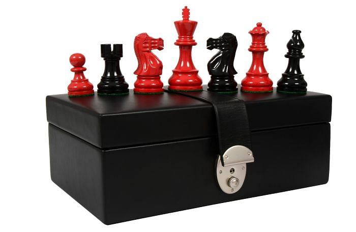 The Smokey Series Chess Pieces in Painted Boxwood - 3.81" King with Box