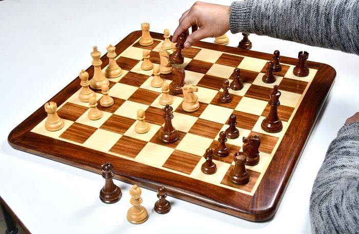 1972 Repro Fischer-Spassky Pattern Chess Set V2.0 & Board in Sheesham/Boxwood - 3.75" King with Sheesham Chess Board