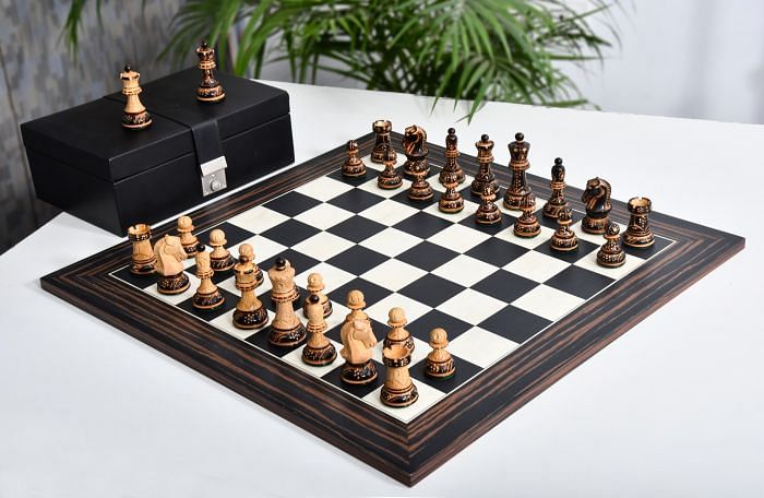 Combo 1950 Reproduced Dubrovnik Bobby Fischer Chessmen Version 3.0 in Lacquer Finished Burnt & Natural Box Wood - 3.7" King with Board & Box