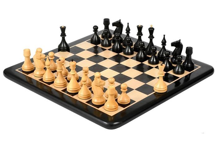 Combo Reproduced 1961 Soviet Championship Baku Chess Pieces in Ebonized / Box wood - 4.05 King with Chess Board