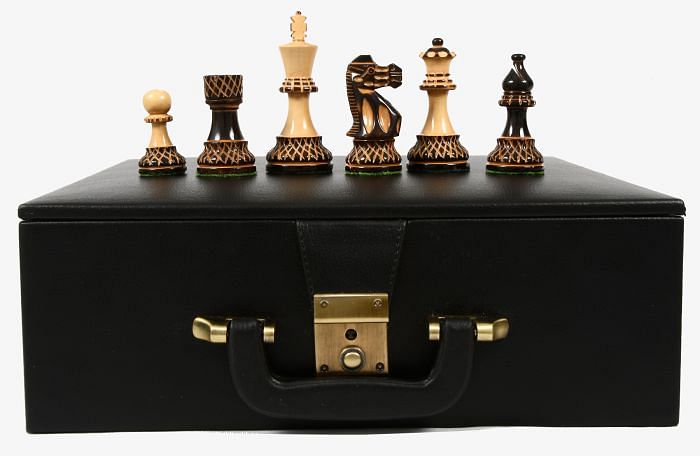 The Burnt Blazed Handcarved Chess Pieces in Burnt Boxwood - 3.8" King with Box