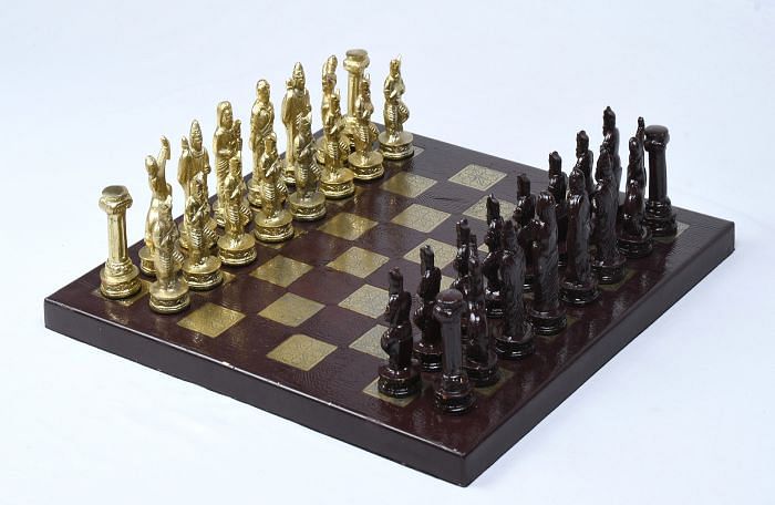 Solid Brass Chess Pieces With Collectible Premium Chess Board in Shiny Brown & Gold Color