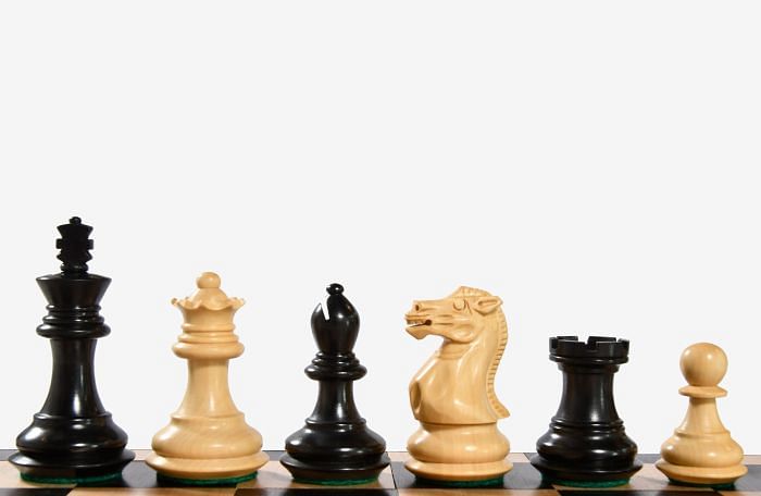 The Collector Series Handcarved Staunton Chess Pieces in Ebonized Boxwood & Natural Boxwood - 2.6" King