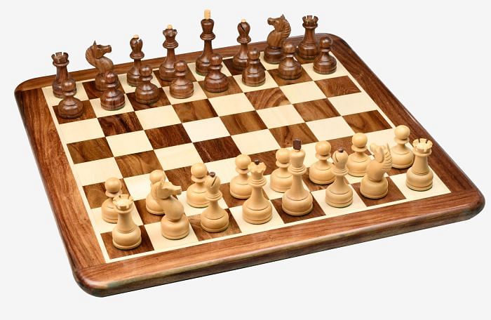 1961 Soviet Championship Chess Pieces in Sheesham/Boxwood With Board & Box- 4” King