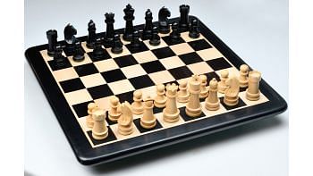 The Championship Series Chess Pieces in Ebonized/Boxwood - 3.75" King with Board