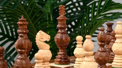 Combo of The Traditional Indian Hand Carving Chess Pieces in Sheesham & Box  Wood - 5.1 King with Chess Board