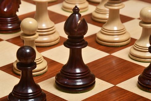 The California Chrome Staunton Series Chess Pieces in Bud Rose / Box wood - 4.1