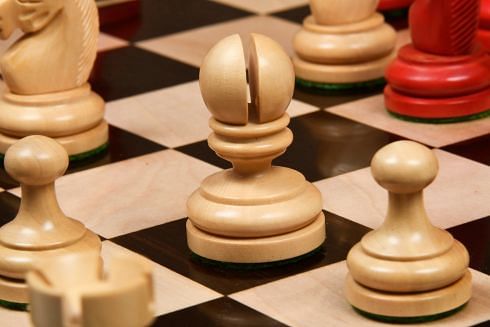The Circa 1930 German Knubbel Vintage Luxury Chess Pieces - 3.5