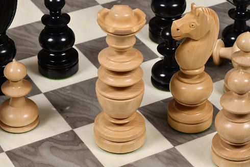 Reproduced Antique Series Regency Chess Pieces in Ebony and Box Wood - 4.3
