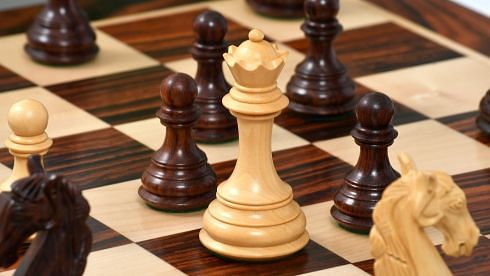 The New Columbian Staunton Series Chess Pieces in Rose Wood & Boxwood - 3.8