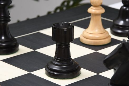 The Issac Lipnitsky 1946 Berlin Tournament Reproduced Chessmen in Ebonized Boxwood - 4.0