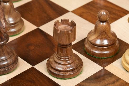 The Issac Lipnitsky 1946 Berlin Tournament Reproduced Chessmen in Sheesham Boxwood - 4.0