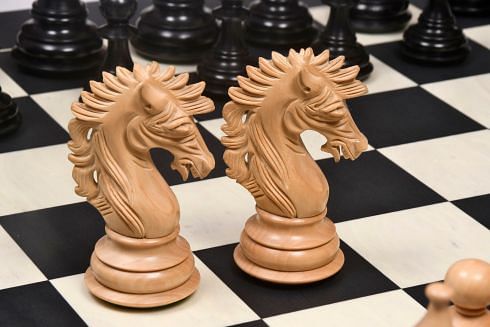 The Ruffian American Series Staunton Chess Pieces in Ebony / Box Wood - 4.8