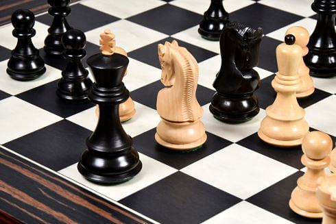 Old 1959 Russian Zagreb Staunton Chess Pieces in Finish Ebonized Boxwood / Natural Boxwood - 3.8
