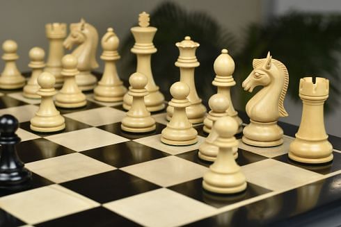 The Candidates Series Staunton Chess Pieces in Ebony / Box Wood - 3.75