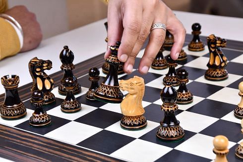 Parker Staunton Chess Set Burnt Boxwood Pieces with The Queen's Gambit Chess  Board - 3.75 King - The Chess Store
