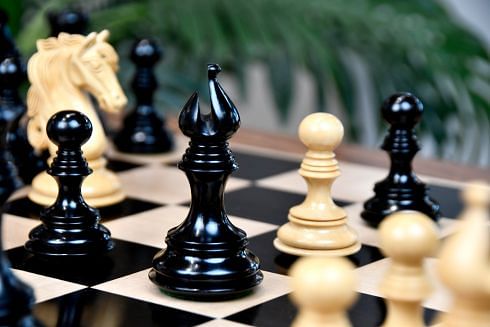 The Admiral Series II Staunton Chess Pieces in Ebony Wood & Box Wood - 4.5