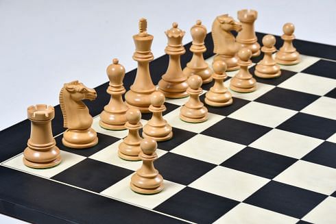 The British Chess Company (BCC) Reproduced Staunton Double Collared Chess Pieces in Ebony & Box Wood - 4.2