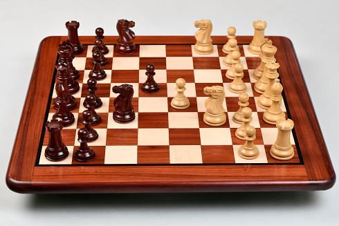 The Staunton Series (Jaques Pattern) Chess Pieces in Bud Rose & Box Wood - 3.4