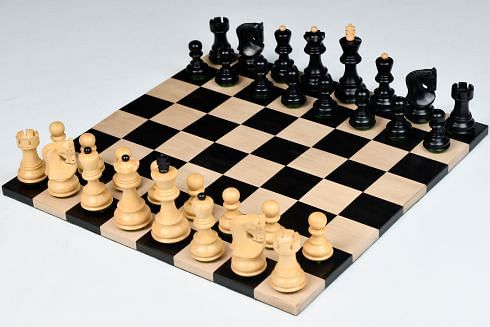 Traditional Russian Zagreb Weighted Chess Pieces in Ebonized Boxwood & Natural Boxwood - 3.1