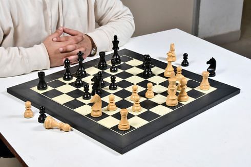 Tournament Series Championship Chess Pieces with German Knight in Ebonized Boxwood & Natural Boxwood - 3.75