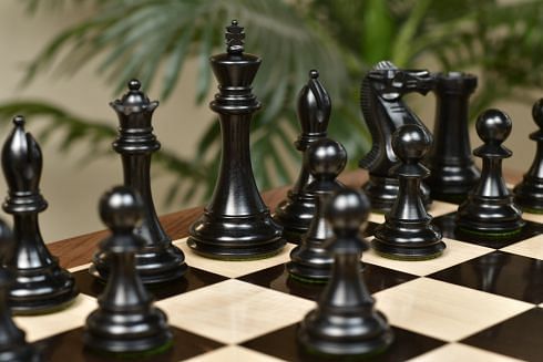 The Dominator Weighted Staunton Chess Pieces in Ebony / Box Wood - 4.0