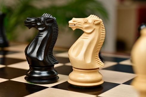 The Dominator Weighted Staunton Chess Pieces in Ebony / Box Wood - 4.0