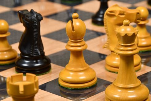 1972 Reproduced Fischer-Spassky Staunton Pattern Chess Pieces V2.0 in Ebonized Wood & Antique Boxwood - 3.75