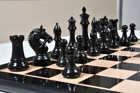 The American Bridle Triple-Weighted Chess Pieces with Extra Queen - Handcrafted in Ebony & Boxwood 4.2