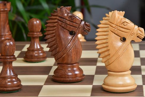 The Kings Bridle Series Complete Chess Set Boxwood & Sheesham 