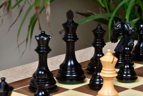 The New Columbian Staunton Series Chess Pieces in Ebony Wood & Box wood - 3.8