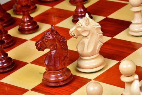 Alban Series Wooden Chess Pieces in Bud Rose Wood & Box Wood - 4.0