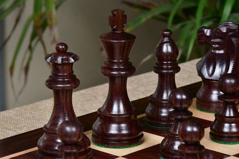 Rosewood and Walnut Grand Garvi Luxury Chess Set