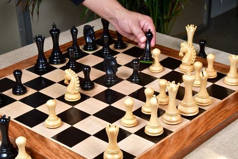 The Empire II Luxury Series Staunton Chess pieces in Ebony / Box Wood - 4.4
