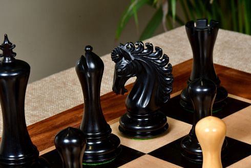 The Empire II Luxury Series Staunton Chess pieces in Ebony / Box Wood - 4.4