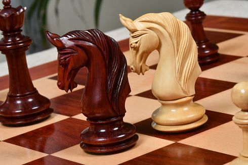 CB Blackburne (Joseph Henry) Edition Luxury Chess Pieces in Bud Rosewood & Box Wood - 4.3