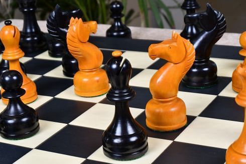 1962 SOVIET CHAMPIONSHIP TAL - maple & walnut - chess pieces