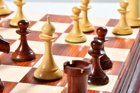 The 1950s Soviet (Russian) Latvian Reproduced Chess Pieces in Budrosewood & Natural Boxwood - 4.1