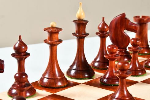 The 1950s Soviet (Russian) Latvian Reproduced Chess Pieces in Budrosewood & Natural Boxwood - 4.1