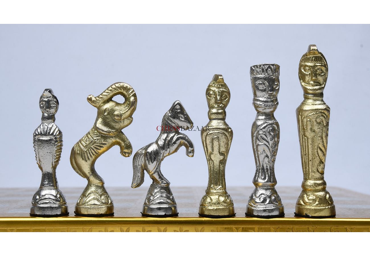 Brass Metal Luxury Chess set, Pieces & Board game antique collectibles  vintage